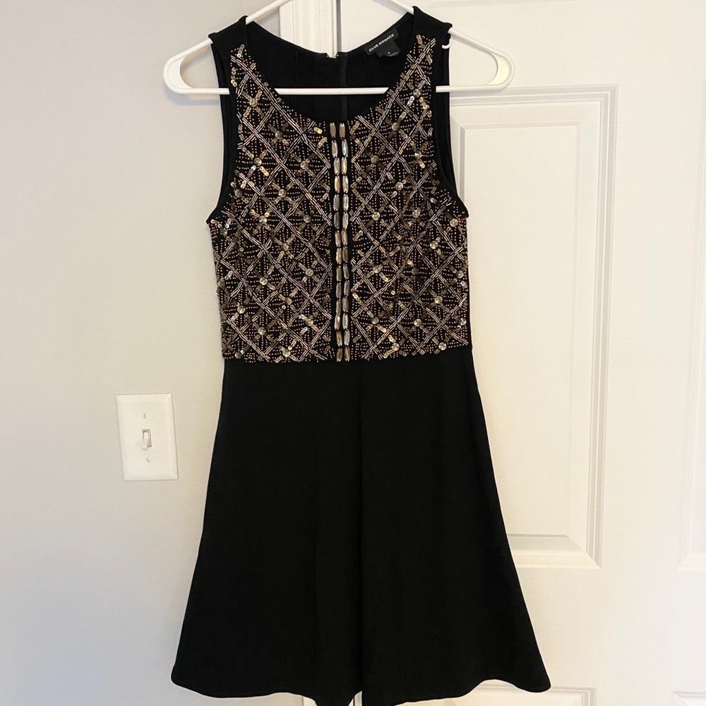 Club Monaco Jewelry A shape dress